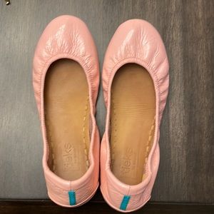 Tieks Cotton Candy Size 6. Gentley used, great condition!